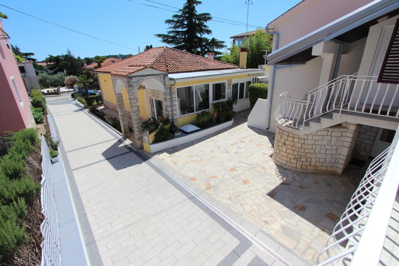 Apartments Knezovic Rovinj Bagian luar foto