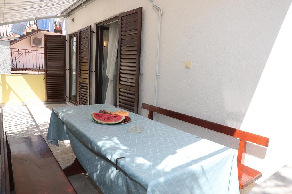 Apartments Knezovic Rovinj Ruang foto