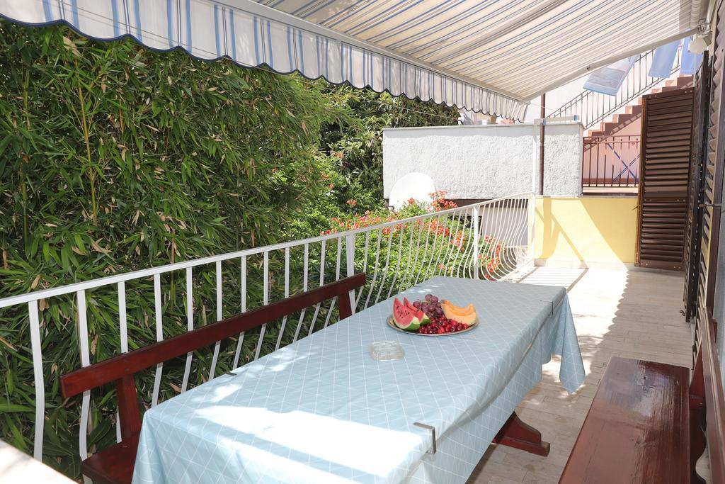 Apartments Knezovic Rovinj Bagian luar foto